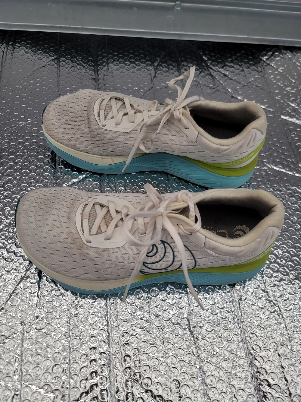 TapoWomen's Athletic Sneakers in Beige with Aqua and Lime Accents